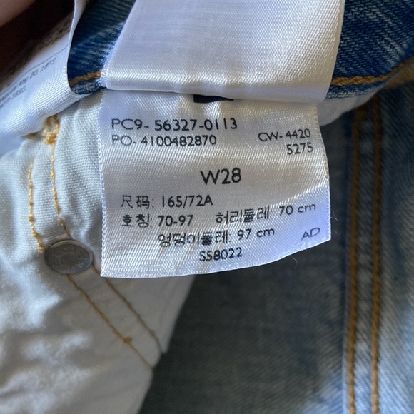 Authentic 501 High Rise Levi’s Womens Shorts | Size 28 - Picture 5 of 6